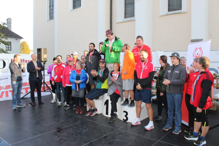 Special Olympics Unified Staffel beim Marktlauf in Purgstall am 12. Oktober 2024